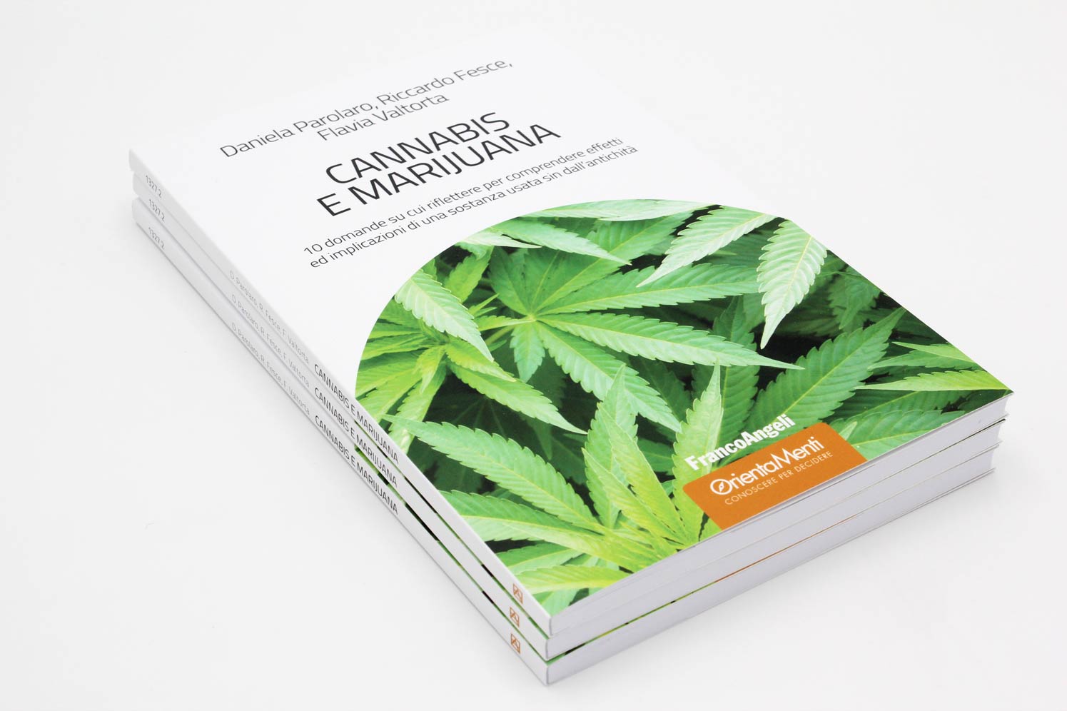 Libro-FrancoAngeli-Cannabis-IMG_8100