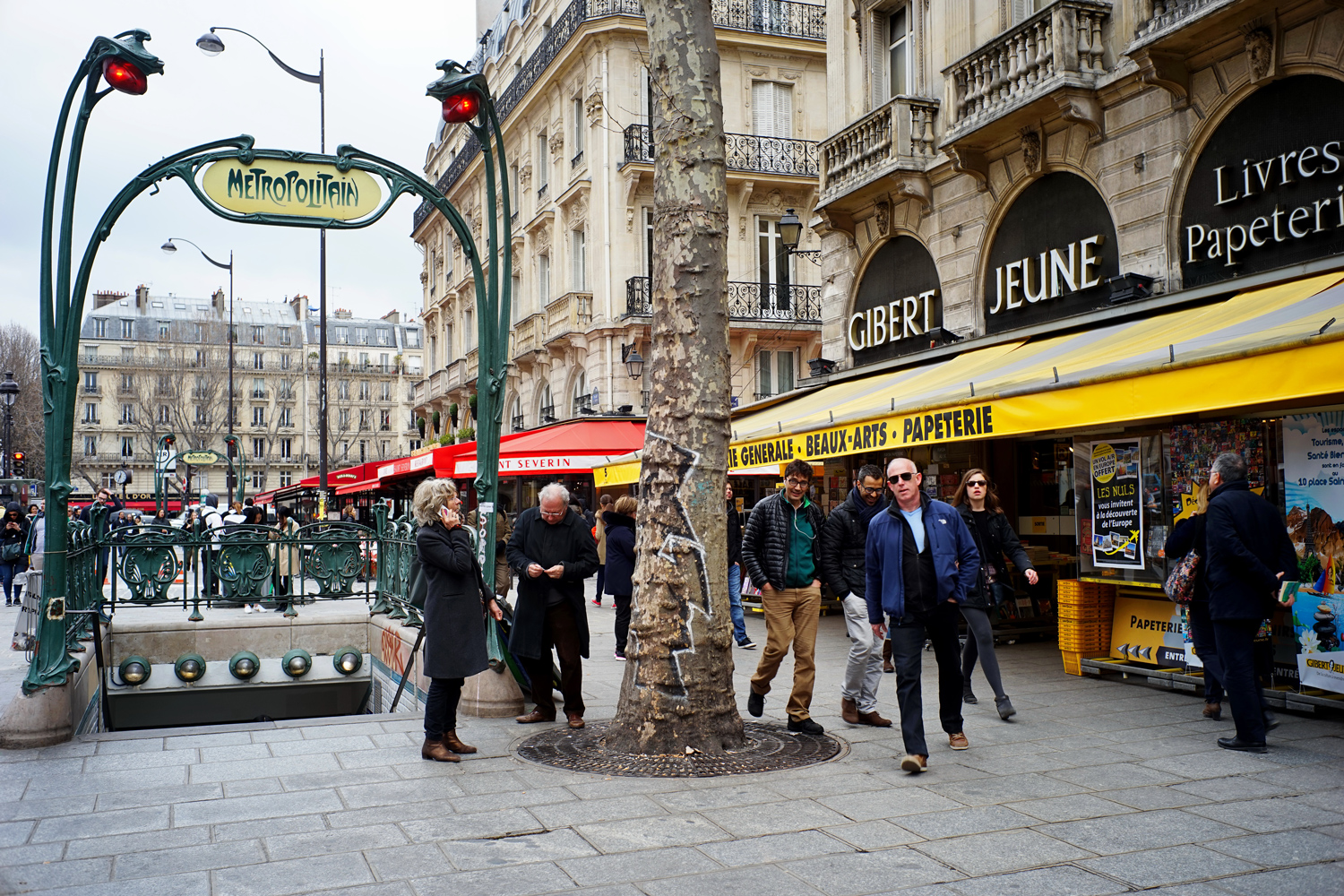 01_libreria-gibert-jeune-paris