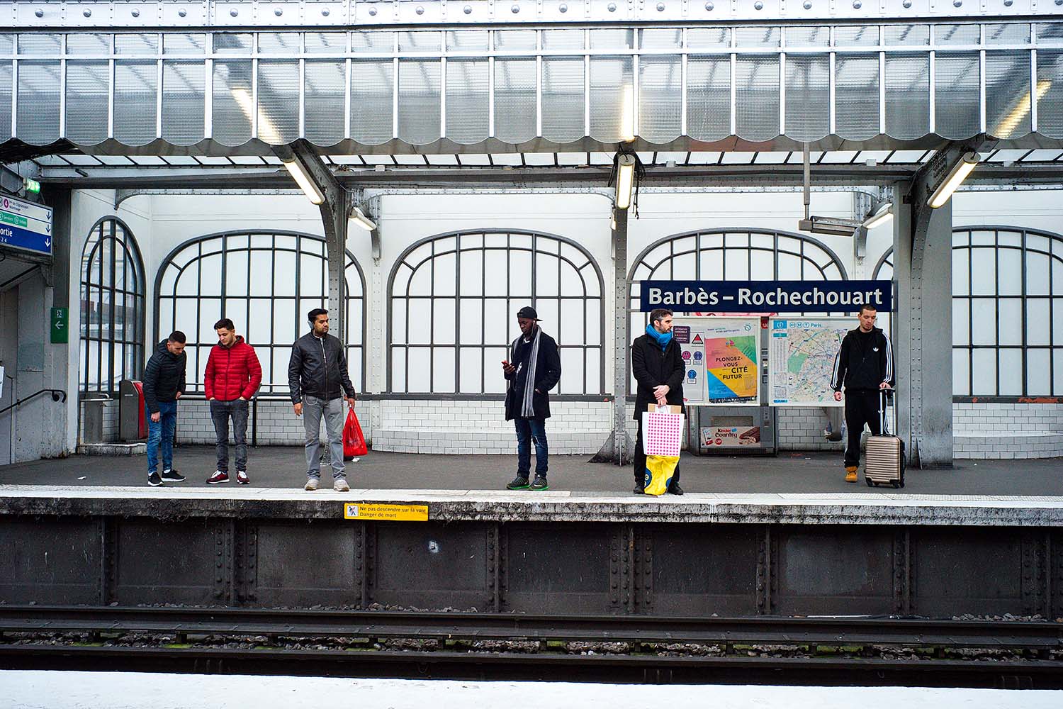 10_station-barbes-paris